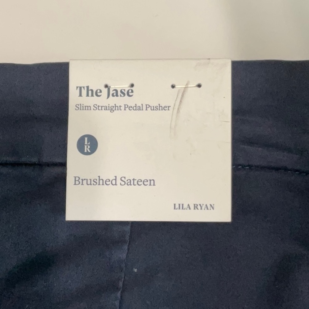 176- Lila Ryan NWT The Jase Navy Straight Leg Crop Pant, Size 0 - Picture 5 of 6
